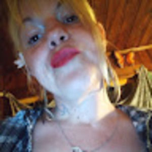 Meet your Posher, Candace